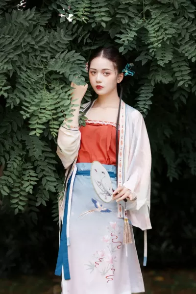 神仙阵容汉服怎么搭配图片　仙气飘飘的汉服-第4张