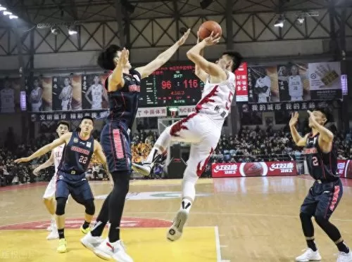 12人篮球阵容怎么搭配　篮球五小阵容战术-第2张