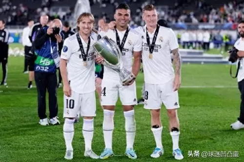2015皇马最强阵容搭配　皇马最强阵容是哪一年-第2张