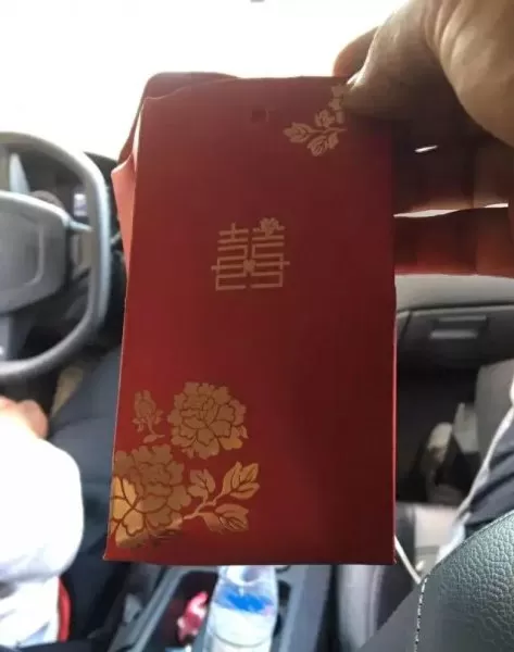 云南人结婚阵容搭配图片(云南结婚是男方先办还是女方先办)-第3张