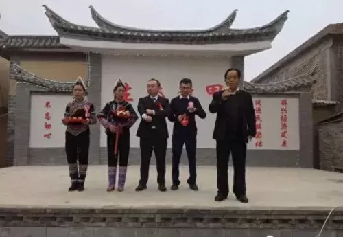 云南人结婚阵容搭配图片(云南结婚是男方先办还是女方先办)-第4张