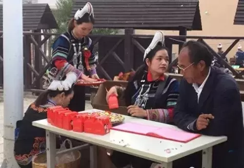 云南人结婚阵容搭配图片(云南结婚是男方先办还是女方先办)-第24张