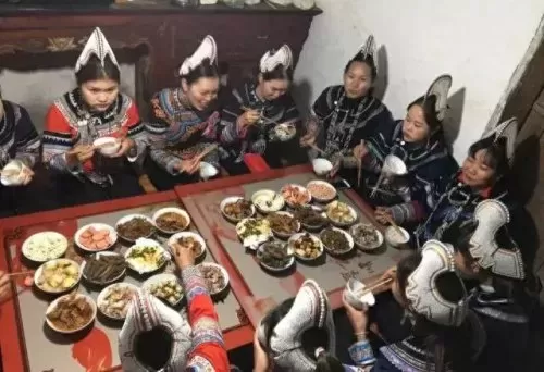 云南人结婚阵容搭配图片(云南结婚是男方先办还是女方先办)-第48张