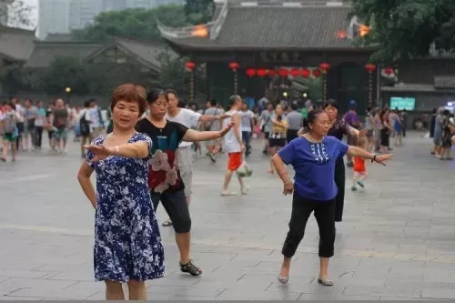 2021lol无限重连一直在游戏中　韩服lol一进游戏就重连-第1张
