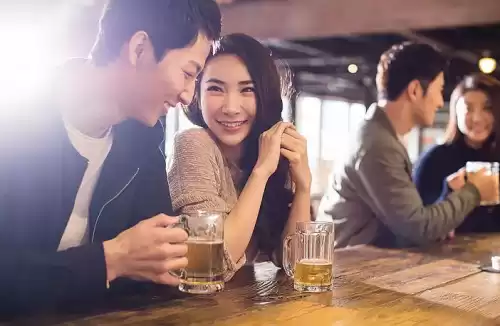 369喝酒游戏怎么玩　适合一群人喝酒玩的游戏-第1张