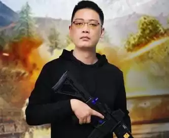 绝地求生中国第一人是谁　世界公认吃鸡第一人-第2张