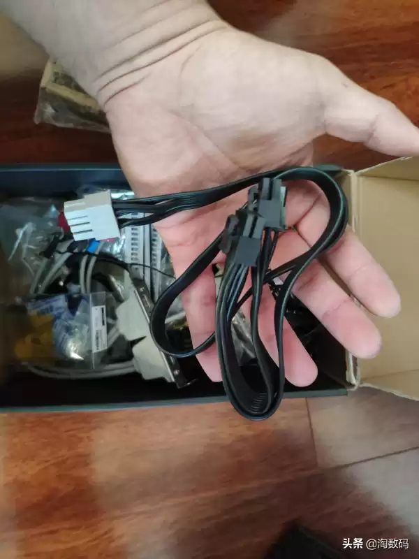 r9380可以玩吃鸡吗　r9380显卡怎么样-第6张