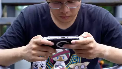 psp3000能玩怪物猎人4吗　PSP最好玩的游戏-第2张