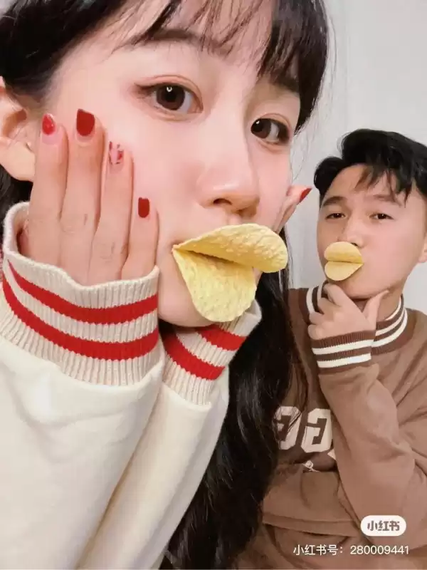 拍照也疯狂里如何把情侣杀了　情侣拍照姿势-第14张