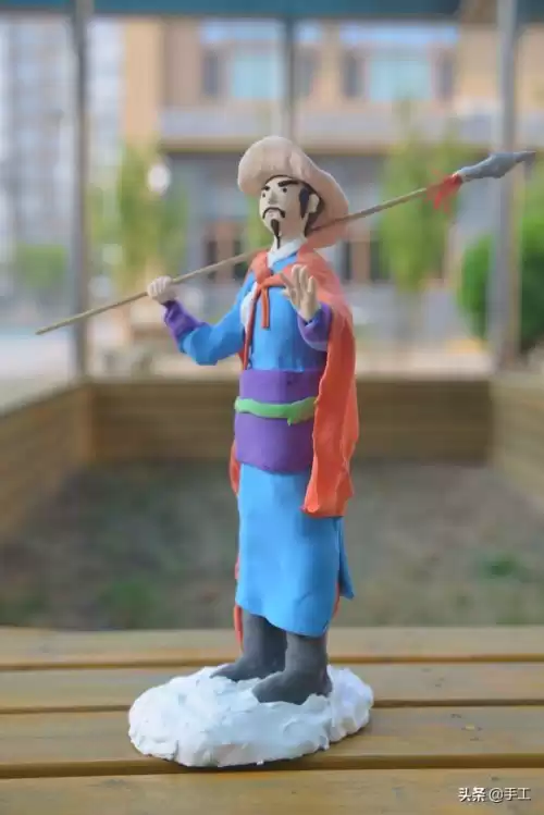 怎么用橡皮泥捏吃鸡人物　粘土做吃鸡玩具-第12张