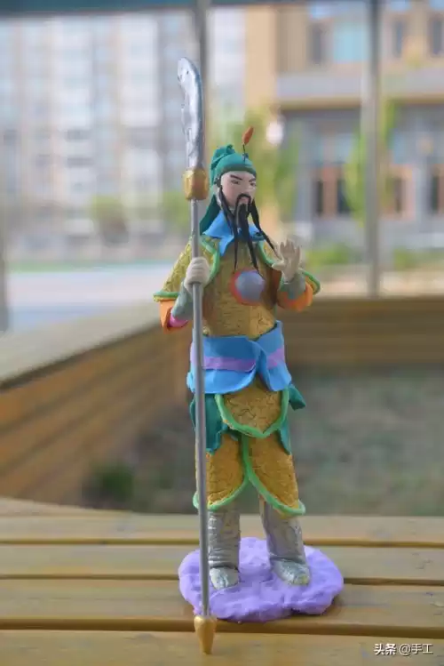 怎么用橡皮泥捏吃鸡人物　粘土做吃鸡玩具-第30张