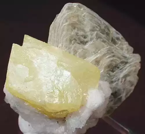 白铁矿首饰有辐射吗　小首饰会辐射太大-第77张
