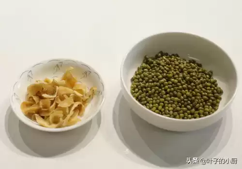 想煮出碧绿的绿豆汤用什么锅　铁锅煮绿豆汤黑了能喝吗-第3张