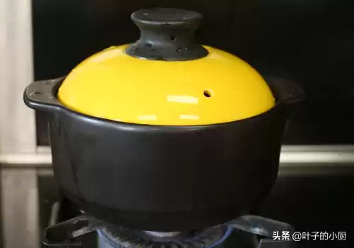 想煮出碧绿的绿豆汤用什么锅　铁锅煮绿豆汤黑了能喝吗-第7张