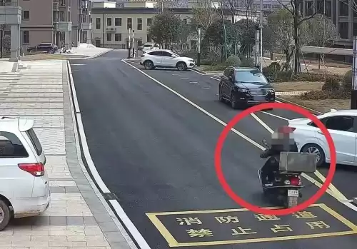 摩托车上的月牙钥匙在哪里　摩托车钥匙上的磁铁有什么用-第3张