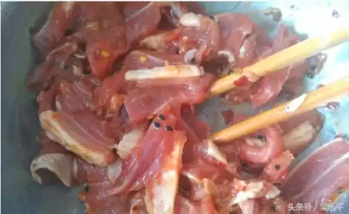 迷你世界怎么做烤羊肉　用烤箱烤羊肉的做法-第3张