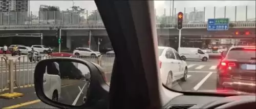 防御性驾驶的三个步骤是什么　驾驶员情绪七大原则-第2张