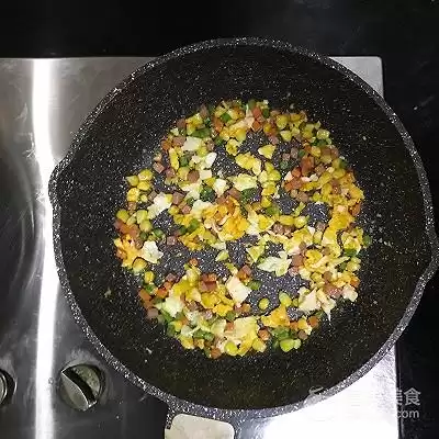 黄金蛋炒饭怎么做步骤　黄金炒饭的做法-第7张