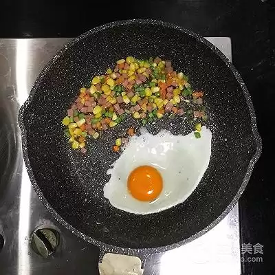 黄金蛋炒饭怎么做步骤　黄金炒饭的做法-第6张